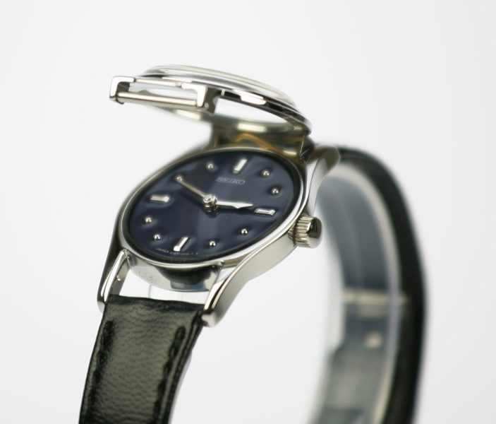 Seiko dame armbåndsur med punkter