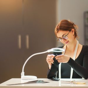 Lupelampe 5 dioptrier Ø10 cm