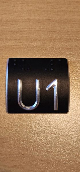 Tofarget taktile skilt til håndløpere i utfrest eloksert aluminium 30 x 30 mm - Bilde 13