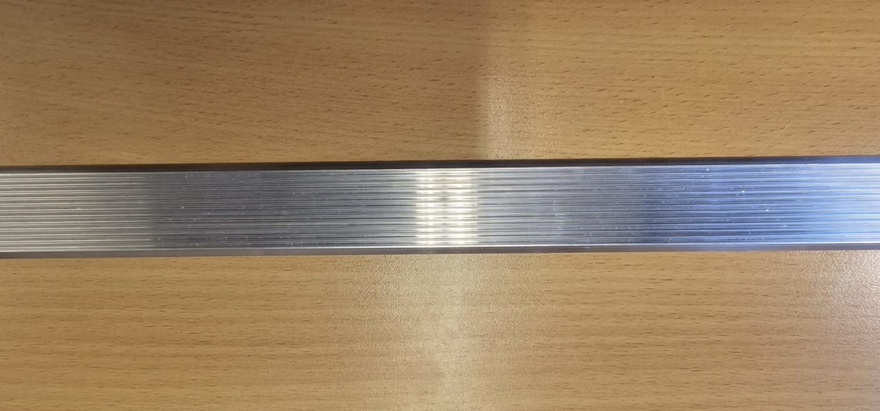 Sklihemmende lede og trinnmarkering i aluminium på 30 mm - Bilde 2